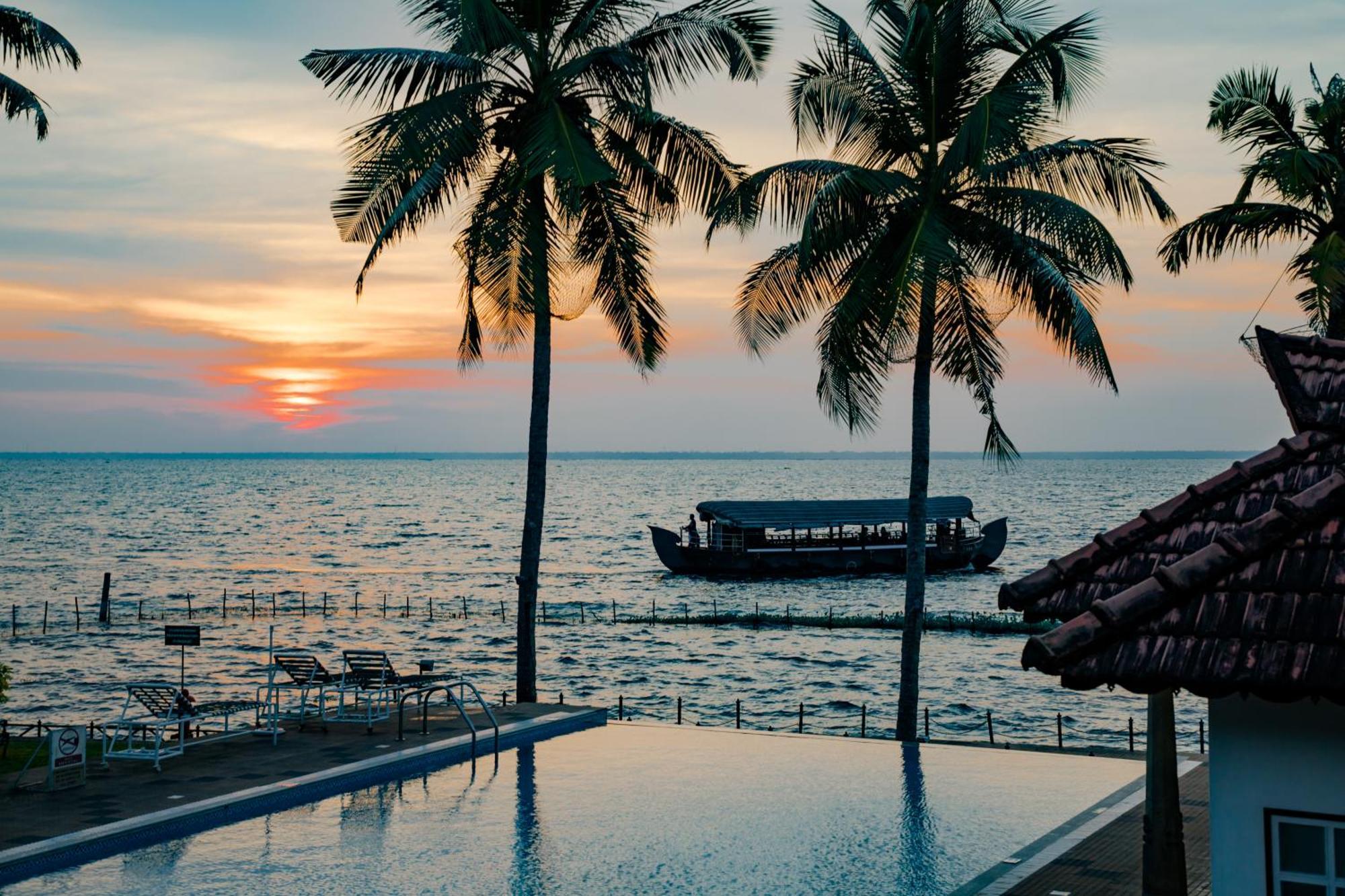 Backwater Ripples Kumarakom Exterior photo